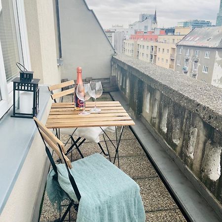 Apartamento Charming Studio In The Old Town Bratislava Exterior foto