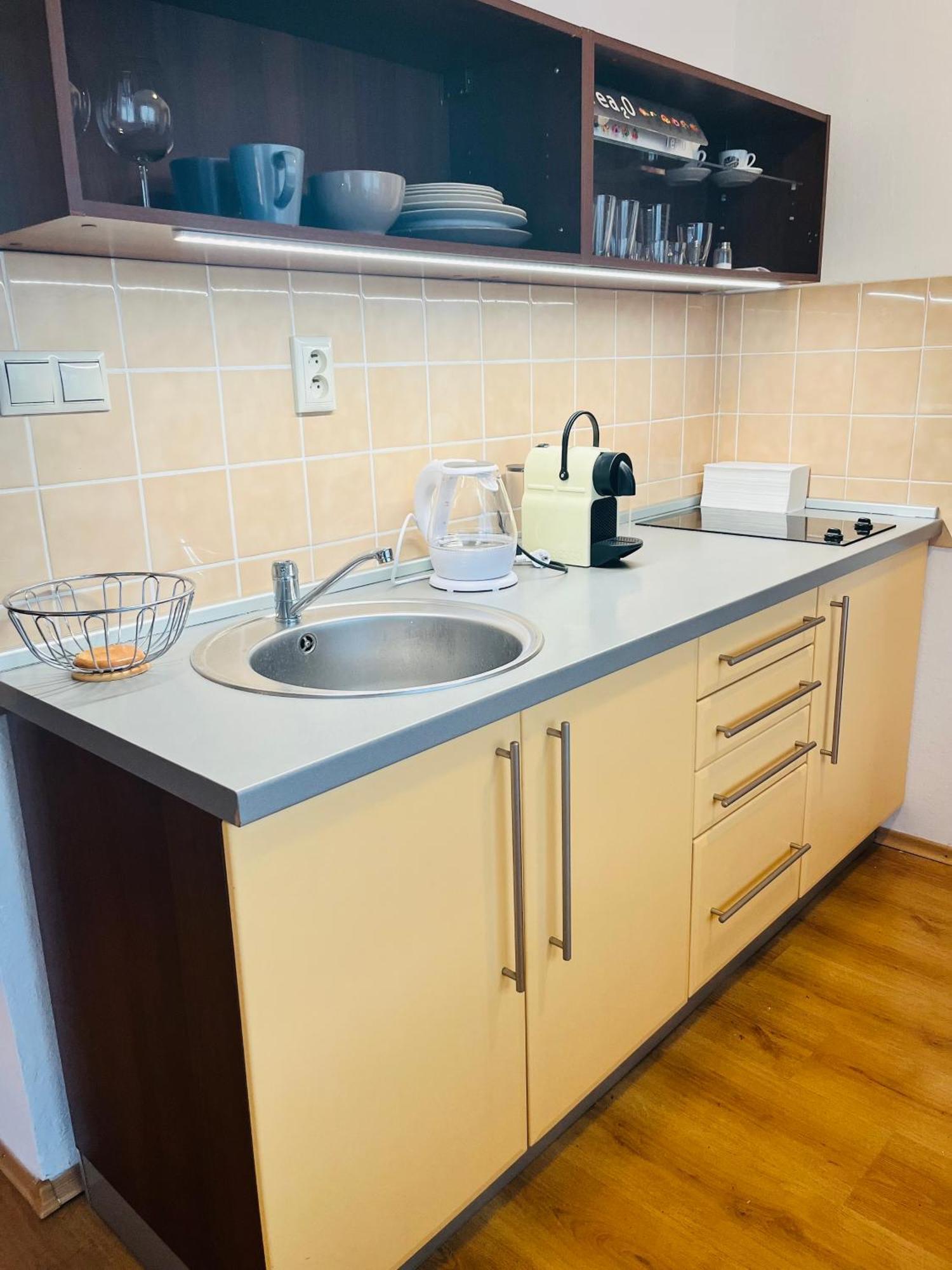 Apartamento Charming Studio In The Old Town Bratislava Exterior foto