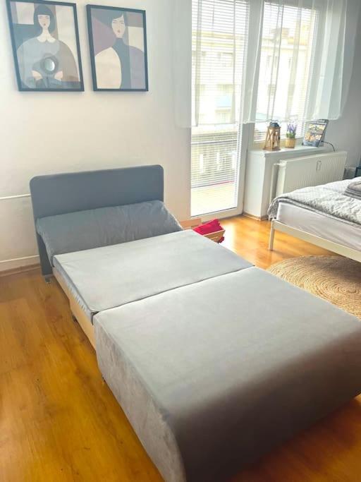 Apartamento Charming Studio In The Old Town Bratislava Exterior foto